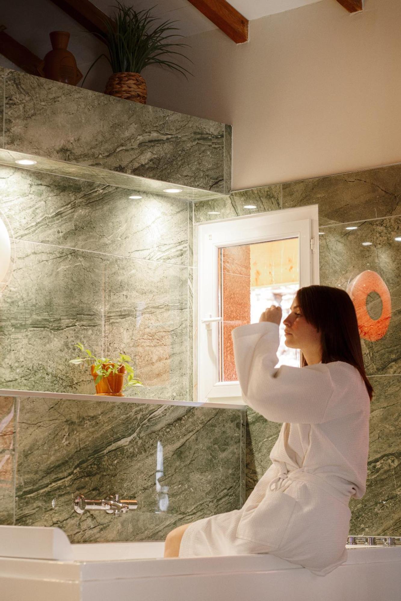 Appart Hotel Le 8 La Suite & Spa - Parking Gratuit - Mâcon 外观 照片